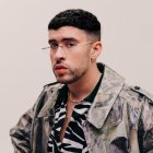 Fotografía cedida por Rimas Music donde aparece el cantante urbano puertorriqueño Bad Bunny que aspira a desbancar este jueves a su compatriota Ozuna como el artista con mayor número de galardones cosechados en una gala de los premios Billboard de la Música Latina