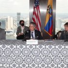 AME5196. NUEVA YORK (ESTADOS UNIDOS), 20/09/2021.- Fotografía cedida que muestra al presidente de Ecuador, Guillermo Lasso (c), con el ministro de Exteriores, Mauricio Montalvo (i) y la embajadora ecuatoriana en Washington, Ivonne Baki (d), en una reunión organizada por Goldman Sachs, hoy lunes en Nueva York. Lasso dedicó su primera jornada en N.Y. a reuniones con inversores y analistas, a los que trató de convencer del cambio registrado en su país y el nuevo aperturismo que enarbola. EFE/ Secom /SOLO USO EDITORIAL/ SOLO DISPONIBLE PARA ILUSTRAR LA NOTICIA QUE ACOMPAÑA (CRÉDITO OBLIGATORIO)