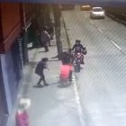 Quito. En el sector de la Villaflora, en el sur, una mujer recibió un disparo en la cabeza, en medio de un asalto tipo sacapintas.