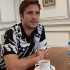 Mientras está por estrenarse la nueva temporada de la serie de El Sol de México, Diego Boneta trabaja en su próximo proyecto, Brujo.