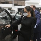 Diligencia. La destituida jueza María Belén Domínguez asistió a una audiencia en el Contencioso Electoral.