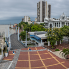 El Malecón Simón Bolívar es uno de los más visitados en los feriados.