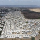 La obra.  Una imagen aérea del sitio donde se levanta el proyecto Mi Casa Mi Futuro, en Guayaquil.