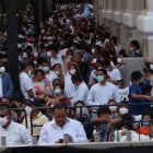 Varias personas acuden a la sesión solemne por la Independencia de Guayaquil.