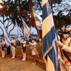 Ciudadela 9 de Octubre. Todos los vecinos llegaron con banderas al acto que terminó con un desfile.