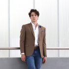 Diego interpreta a Mateo un joven que se enamora de la amiga de su madre.