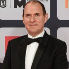 Tiene 44 años y es muy camaleónico.