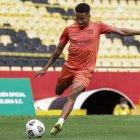 Byron Castillo se habría recupera de una molestia en su rodilla izquierda.