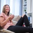 El café, tomado con moderación, prolonga la vida, según indican varios estudios científicos.