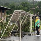 Uno de los tramos de la vía  la vía Puyo-Macas amanecía bloqueada en el sector Tsuraku.
