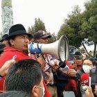 Cotopaxi. El presidente de la Conaie, Leonidas Iza, da declaraciones a las primeras horas de la movilización.