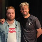 Ibai junto a Piqué, en el anuncio del Mundial de Globos.