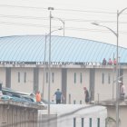 Vigilancia. Cada vez es más común ver a internos en los techos de las infraestructuras carcelarias.