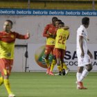 Los jugadores de Aucas festejan el único gol del partido, anotado al minuto 20 por Víctor Figueroa.