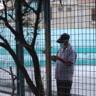 Encierro. Incluso en los parques y canchas, los moradores ponen candado para evitar que mientras juegan o hacen deporte los visiten los delincuentes.