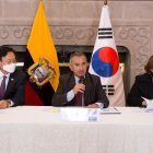 El Adendum fue suscrito por el canciller subrogante, César Montaño; el embajador de Corea en el Ecuador, Bongwoo Ko, y la presidenta ejecutiva encargada de la Corporación de Promoción de Exportaciones e Inversiones (Corpei), María de Lourdes Luque de Jaramillo.