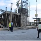 1. Construcción. El puente peatonal tendrá una longitud de 154 metros y contará con ascensores para facilitar la movilidad de personas con discapacidades.