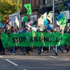 Manifestación de activistas de Extinction Rebellion (ER) este jueves en Glasgow con motivo de la COP26.