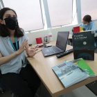 Entrevista a docente Fabiana Trujillo en el Colegio Menor. Agencia (ag-extra)