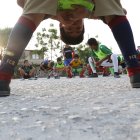 Peloteo.- Los chicos de la ciudadela Las Orquideas juegan de lunes a viernes.