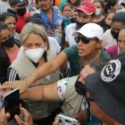 MANIFESTACION Y DRAMA DE FAMILIARES POR LOS MUERTOS DE ESTA MADRUGADA EN LA PENI QUE PIDEN JUSTICIA PERIODISTA : GELITZA ROBLES FECHA : 13/11/2021 Agencia (ag-extra)