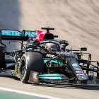 Hamilton, que arrancó décimo, se exhibió al remontar nueve puestos para ampliar a 101 su propio récord histórico de triunfos en la categoría reina al ganar en Interlagos.