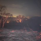 Hecho. Al menos cuatro unidades de combate contra incendios acudieron al sitio.