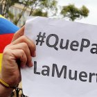 Vista de defensores de derechos humanos y organizaciones sociales durante una manifestación, en una fotografía de archivo.