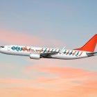 Fotografía cedida por EquAir de la nueva línea aérea ecuatoriana que empezará a volar a partir de diciembre con el objetivo de restablecer un balance entre la oferta y la demanda en el puente aéreo Quito-Guayaquil, que llegó a ser el tercero en importancia en Latinoamérica.