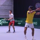 Cayetano March (i) y Diego Hildalgo en uno de los primeros entrenamientos en el Madrid Arena, sede del Grupo A.