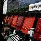 Vista de un negocio que recibe pagos en criptomonedas en San Salvador, en una fotografía de archivo.