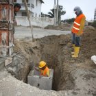 La obra. Los residentes piden acelerar las labores para evitar inconvenientes en la temporada playera próxima.