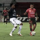 Independiente del Valle tuvo muchos problemas para controlar al Deportivo Cuenca en el primer tiempo