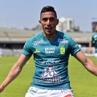 Ángel Mena, ofensivo del León, será titular frente a Tigres.