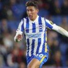 El ecuatoriano Jeremy Sarmiento tuvo que retirarse de la cancha por un problema en la pierna izquierda