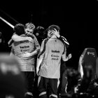 Varios de los miembros de Krü en el festejo, tras eliminar a Sentinels, el equipo más importante de Norte América.