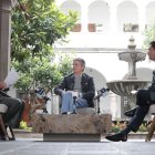 El mandatario fue entrevistado este 8 de diciembre por los periodistas Miguel Rivadeneira y Milton Pérez.