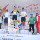 Jean Lachance, de Factory Team (c), Sebastián Novoa de Best PC (i) y Lenin Montenegro de Movistar (d), fueron los ganadores de la primera etapa.