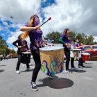 Explotación laboral, discriminación, inseguridad, falta de acceso a educación, salud, alimentos y agua, violencia de género, física y sexual, y trata acechan a diario a las mujeres que habitan o transitan el límite de Ecuador y Colombia.