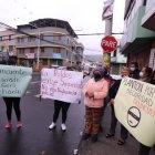 Plantón. Moradores del sector de La Roldós protestaron contra la inseguridad y posible negligencia policial.