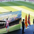 El delantero argentino Sergio "Kun" Agüero durante la rueda de prensa en la que ha anunciado este miércoles, a los 33 años de edad, su retirada del fútbol profesional debido a la arritmia cardíaca que sufrió el pasado 30 de octubre en el partido que el FC Barcelona, su último club como jugador en activo, que disputó contra el Alavés.