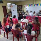 Autoridades educativas y de Policía de la Zona 8 se reunieron con padres de familia.