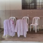 Acción. Los mandiles colgados, como signo de inconformidad por la falta de pago a tiempo de salarios y bonos.