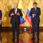 Imagen de archivo del presidente de Colombia, Iván Duque (i) con su homólogo ecuatoriano, Guillermo Lasso.
