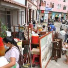 Desalojados. Los habitantes alrededor del socavón fueron evacuados ante el posible colapso de más casas.