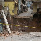Escenario. Tras el primer hundimiento del jueves pasado, nuevas casas cayeron en los días posteriores.