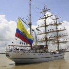 La nave está atracada en el muelle N° 5 en la Base Naval Sur.