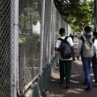 Desde el 22 de noviembre pasado, muchos estudiantes asisten de forma presencial a los planteles educativos.