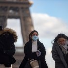 Francia sufre su quinta ola de covid con el temor de que se paralice el país