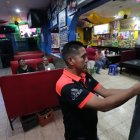 La suspensión de actividades como bares y discotecas será hasta el 16 de enero de 2022